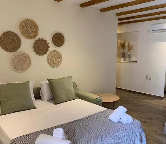 Mangata Private Pool Lägenhet